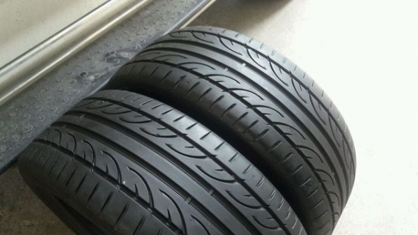 ขายยาง Hankook 215 45 17 ปี 15 ขายยาง Hankook 215 45 17 ปี 15