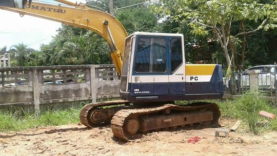 ขายรถขุดแบ็คโค PC120-5KOMATSU ไฟฟ้าครบ เอกสารใบอินวอยซ์ สภาพพร้อมใช้งาน ช่วงล่างดี