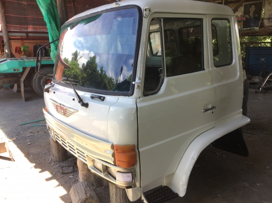 ขาย หัวสิบล้อ HINO f18 ทำสีใหม่ ภายในใหม่เบาะใหม่ พร้อมใช้