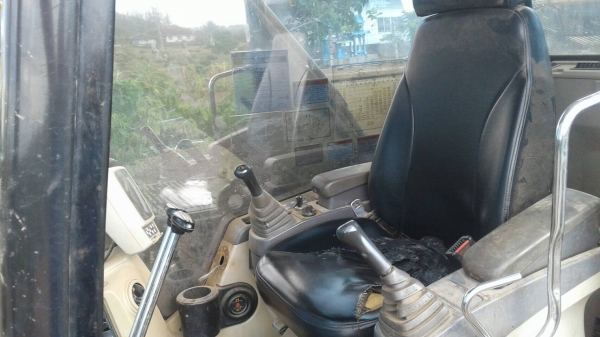 รถแบคโฮ CAT 320 C ราคา 1,200,000 บาท เอกสารเล่มทะเบียน 1 คัน อินวอย 1 คัน รถภาคตะวันออก รถแบคโฮ CAT 320 C ราคา 1,200,000 บาท เอกสารเล่มทะเบียน 1 คัน อินวอย 1 คัน รถภาคตะวันออก