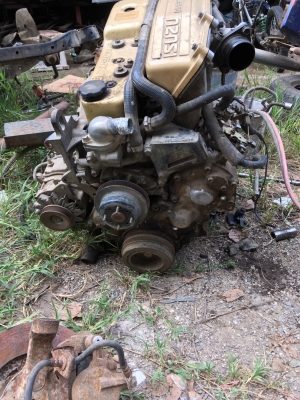 ขายเครื่องเกียร์มังกรทอง2500 เครื่องเสีย ฝาดีเกียร์ ขาย18000บาท 081-6278866