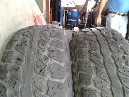 แม็ก Inter speed ขอบ 15-6-139.7 กว้าง 8.5 นิ้ว et-28 พร้อมยาง Grandtrek AT1 31x10.50 R15ถอด จาก Sport Rider