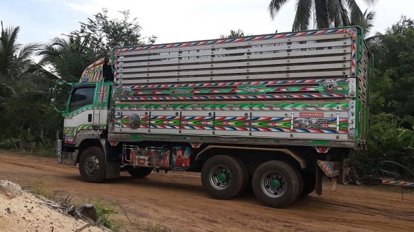 ขายรถบรรทุก 360 ปี55 ขายรถบรรทุก 360 ปี55