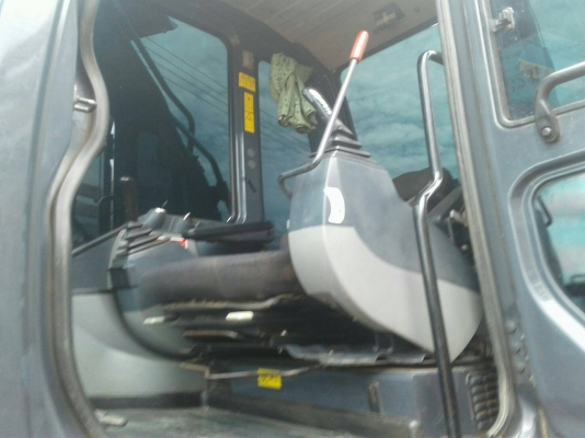 ขาย 2,050,000 KOBELCO sk 200-8 YN 12 super X ทำงาน 9,800 ชม.เครื่องดี ปั้มแรง เอวแน่น ช่วงล่างเต็ม เอกสารแจ้งจำหน่าย รถอยู่ ขอนแก่น 090-772-3710 090-772-3708