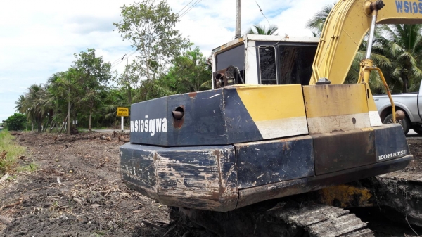 KOMATSU PC120-3 เอวแน่น ช่วงล่างเต็ม เอกสารอินวอยซ์ KOMATSU PC120-3 เอวแน่น ช่วงล่างเต็ม เอกสารอินวอยซ์