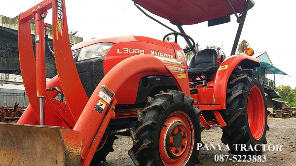 สินค้าเข้าใหม่ #ขายรถแทรกเตอร์มือสอง #คูโบต้าL3008 4WD 30 แรงม้า ราคา 255,000 บ.  ใบมีดคานบนพร้อมผาน5&times;22  รถสภาพดี พร้อมใช้งาน  ยางใหม่4เส้น จัดส่งอำเภอนางรองจังหวัดบุรีรัมย์