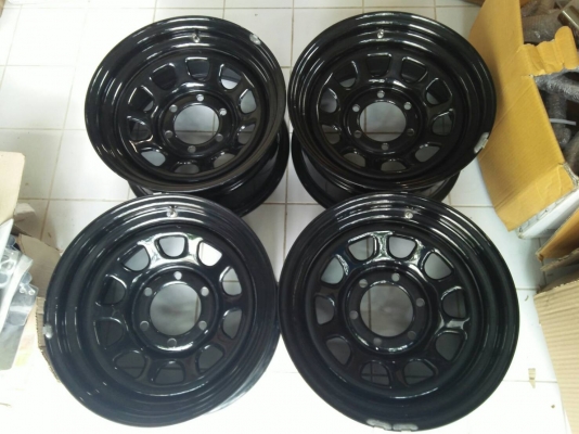 กระทะล้อเหล็กออฟโรด