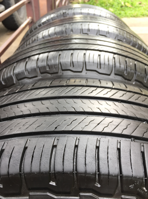 ยาง Michelin 225 65 17 สิ้นปี15 ดอกเต็ม ใช้ยาว ราคาไม่แพง
