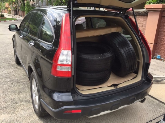 ยาง Michelin 225 65 17 สิ้นปี15 ดอกเต็ม ใช้ยาว ราคาไม่แพง