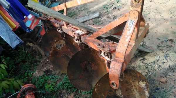 ขายผาน4ใบ22ตราช้างสภาพพร้อมใช้ราคา18500สน0933693639