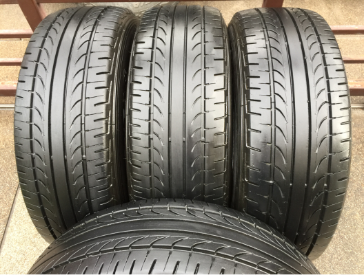 ยาง Goodyear 215 70 15 กลางปี16 ดอกเต็ม ไม่มีปะ ใช้ยาว ราคาไม่แพง