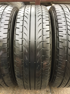 ยาง Goodyear 215 70 15 กลางปี16 ดอกเต็ม ไม่มีปะ ใช้ยาว ราคาไม่แพง