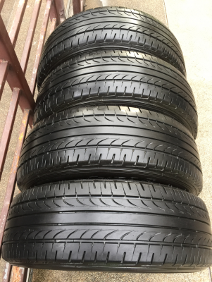 ยาง Goodyear 215 70 15 กลางปี16 ดอกเต็ม ไม่มีปะ ใช้ยาว ราคาไม่แพง