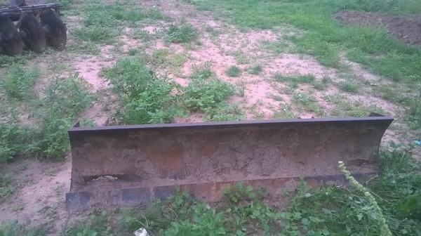 ใบมีดดันหน้ารถไถฟอร์ด SPT สงวนพงษ์