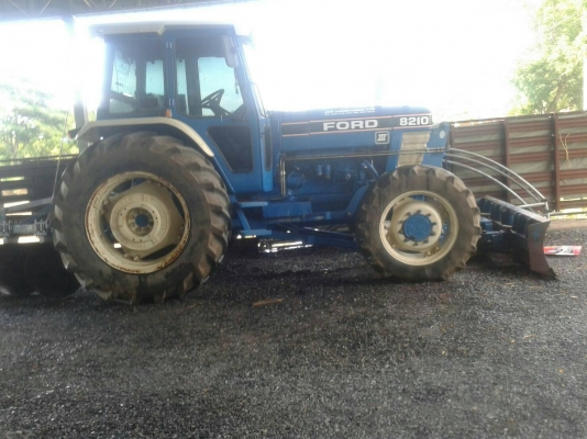 ขายรถไถFord 8210 2เพลาใบมีดสไลด์ได้เก๋งแอร์ เก่าเก็บสภาพสวยพร้อมใช้ ต่อคุณอ๊อฟพิจิตร086-737-9991