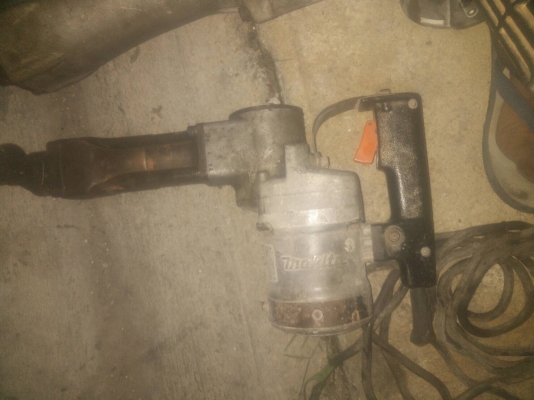 แย็ก สกัดทำลายมากีต้าแท้ เหมา 2 ตัวถูกๆคุ้มๆ