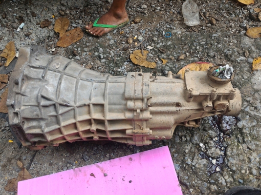 เกียร์ นิสสัน navara