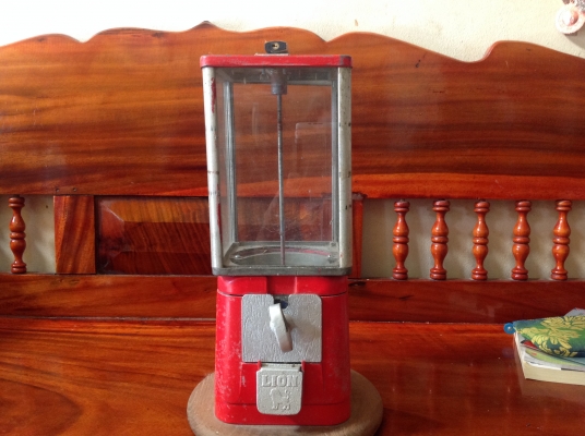 ขายโหลไข่ไว้หยอดเหรียญเป็นกระปุกออมสินให้ลูกหลานหรือไว้สะสมเป็นของโบราณ