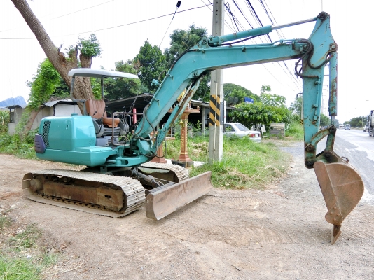 KOMATSU 40-7 ขนาดPC-40 รถเก่านอกแท้มีเอกสารอินวอย ☎️สนใจติดต่อ 085-5632278 <ราคาต่อรองได้>