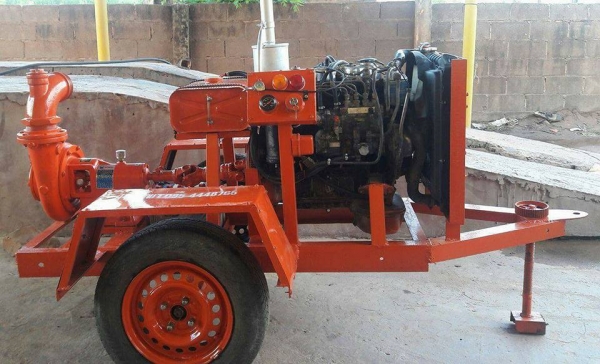 ขายเครื่องสูบน้ำ 4 นิ้วเครื่องยนต์ isuzu เชื้อเพลิงดีเซล ประหยัดน้ำมันโทร.0964105003