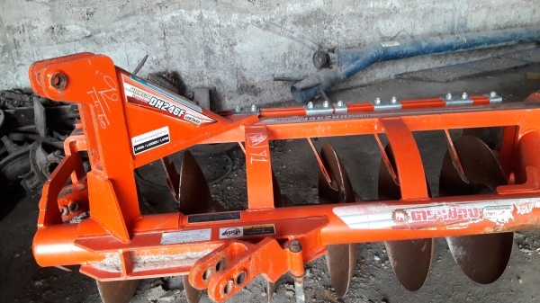 คูโบต้า l4708sp ดันหน้า ผาน6×24 ตราช้าง คูโบต้า l4708sp ดันหน้า ผาน6×24 ตราช้าง