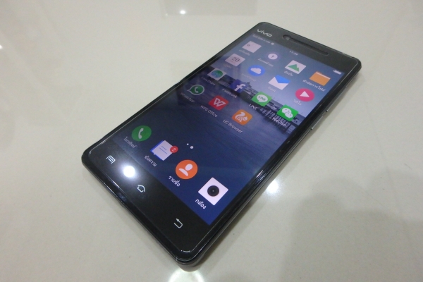 VIVO Y51 สีดำ ติดฟีล์มแล้ว สภาพใหม่ ส่งฟรี
