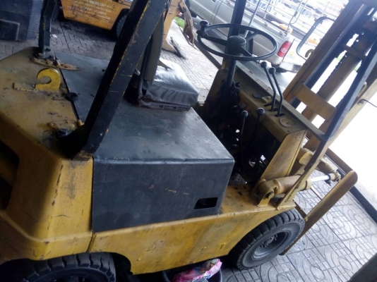 ขายด่วนรถโฟร์คลิฟต์ ราคาถูก