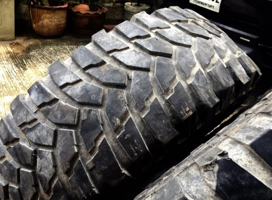 ล้อBradley V 16x8 off-25  พร้อมยาง Maxxis Treprador M8060 35x12.5x16