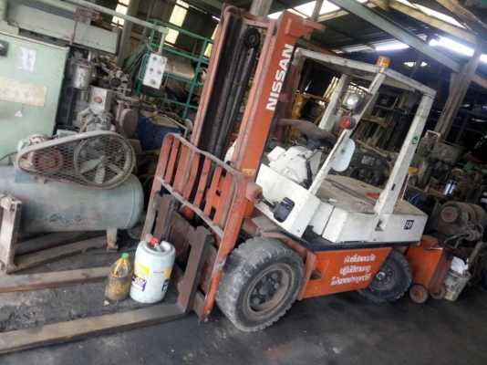 ขายด่วนรถโฟร์คลิฟต์ ราคาถูก