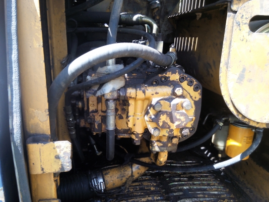 ขายรถแบคโฮ KOMATSU PC200-5 เอกสารอินวอย ระบบไฟเต็ม ราคา 700000 ขายรถแบคโฮ KOMATSU PC200-5 เอกสารอินวอย ระบบไฟเต็ม ราคา 700000