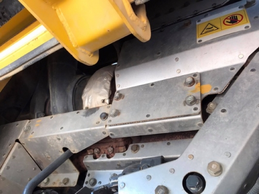 ขายรถตักล้อยาง KOMATSU WA500-6 รถนอกนำเข้าเองจากญี่ปุ่น สภาพสวยพร้อมใช้งาน มีVDOการทำงานครับ ขายรถตักล้อยาง KOMATSU WA500-6 รถนอกนำเข้าเองจากญี่ปุ่น สภาพสวยพร้อมใช้งาน มีVDOการทำงานครับ