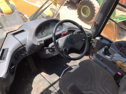 ขายรถตักล้อยาง KOMATSU WA500-6 รถนอกนำเข้าเองจากญี่ปุ่น สภาพสวยพร้อมใช้งาน มีVDOการทำงานครับ ขายรถตักล้อยาง KOMATSU WA500-6 รถนอกนำเข้าเองจากญี่ปุ่น สภาพสวยพร้อมใช้งาน มีVDOการทำงานครับ