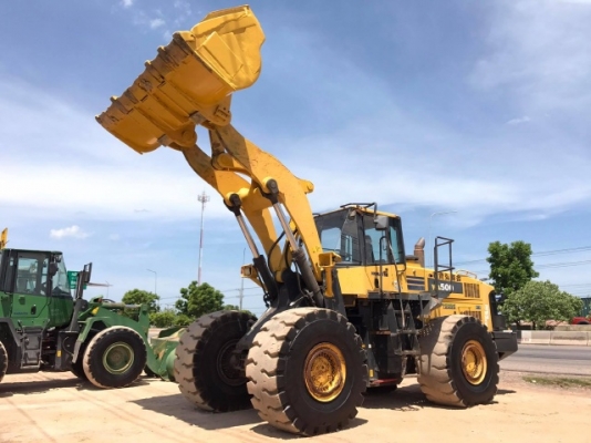 ขายรถตักล้อยาง KOMATSU WA500-6 รถนอกนำเข้าเองจากญี่ปุ่น สภาพสวยพร้อมใช้งาน มีVDOการทำงานครับ ขายรถตักล้อยาง KOMATSU WA500-6 รถนอกนำเข้าเองจากญี่ปุ่น สภาพสวยพร้อมใช้งาน มีVDOการทำงานครับ
