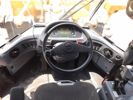 ขายรถตักล้อยาง KOMATSU WA500-6 รถนอกนำเข้าเองจากญี่ปุ่น สภาพสวยพร้อมใช้งาน มีVDOการทำงานครับ ขายรถตักล้อยาง KOMATSU WA500-6 รถนอกนำเข้าเองจากญี่ปุ่น สภาพสวยพร้อมใช้งาน มีVDOการทำงานครับ