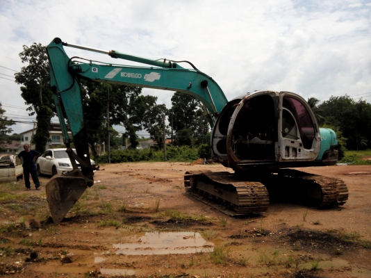 ขายรถแบคโฮ KOBELCO SK120-Vธรรมดา ตัดระบบไฟให้แล้ว ราคา 400000 ขายรถแบคโฮ KOBELCO SK120-Vธรรมดา ตัดระบบไฟให้แล้ว ราคา 400000