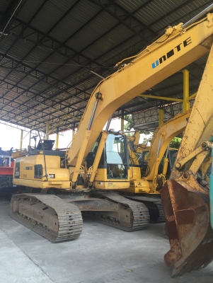 Komatsu PC200-8 สภาพดี พร้อมใช้งาน สนใจติดต่อ 0813553478