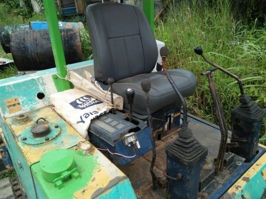 ขายรถแบคโฮ KOMATSU PC40-6 ราคา 220000 ขายรถแบคโฮ KOMATSU PC40-6 ราคา 220000