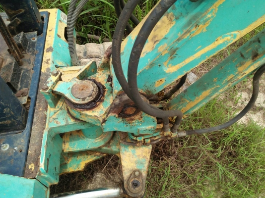 ขายรถแบคโฮ KOMATSU PC40-6 ราคา 220000