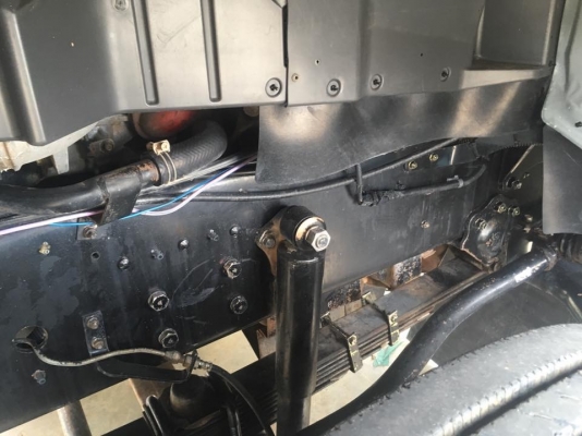 Hino 320 แรง ปี 48 แม่เดี่ยวดัมพ์สามมิตร มีระบบลากพ่วง เดิมบางแท้ Hino 320 แรง ปี 48 แม่เดี่ยวดัมพ์สามมิตร มีระบบลากพ่วง เดิมบางแท้