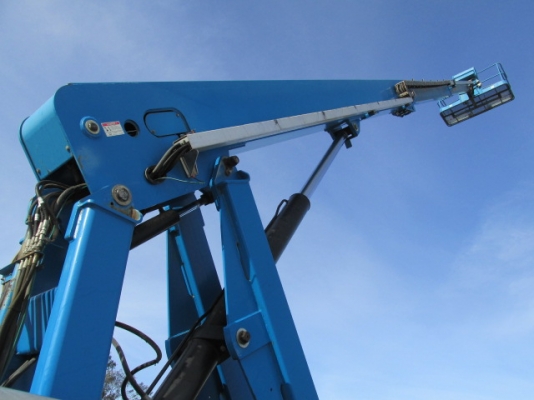 รถสั่งนำเข้าGenie S125 ยกสูงรวม 39 เมตร 062-709-1747 รถสั่งนำเข้าGenie S125 ยกสูงรวม 39 เมตร 062-709-1747