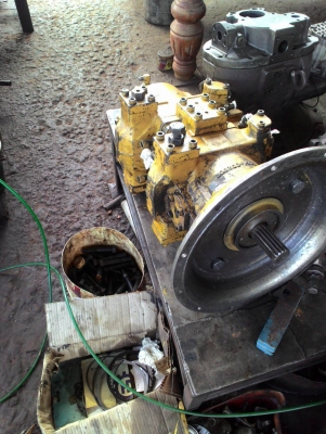 ปั้มไฮดรอลิกเฟืองสวิงแมชชีนเนอรี่พร้อมมอเตอร์และคอนโทรลวาล์วได้ทั้ง 3 อย่างครบ.