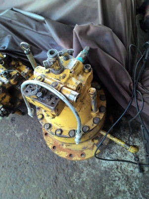 ปั้มไฮดรอลิกเฟืองสวิงแมชชีนเนอรี่พร้อมมอเตอร์และคอนโทรลวาล์วได้ทั้ง 3 อย่างครบ.