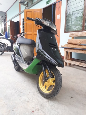 รถปีอบ Honda tact 24 50cc. รถปีอบ Honda tact 24 50cc.