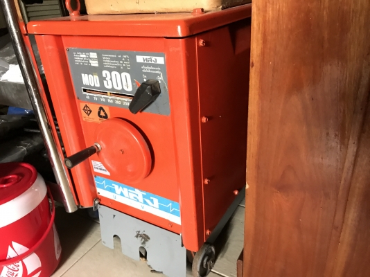 ขายตู้เชื่อม พลัง 300A สภาพดี ภายในเดิมๆ พร้อมใช้งาน ขายตู้เชื่อม พลัง 300A สภาพดี ภายในเดิมๆ พร้อมใช้งาน
