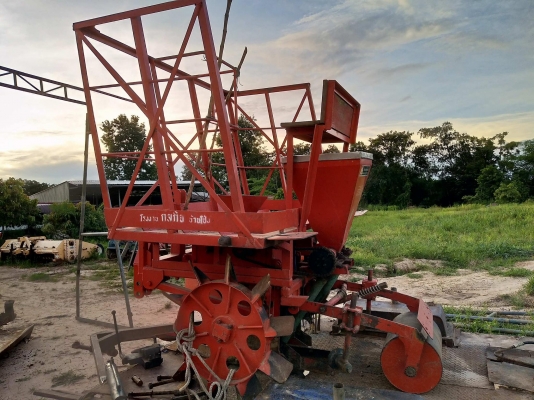 ขายเครื่องปลูกกลกิจล่องคู่30เซ็น