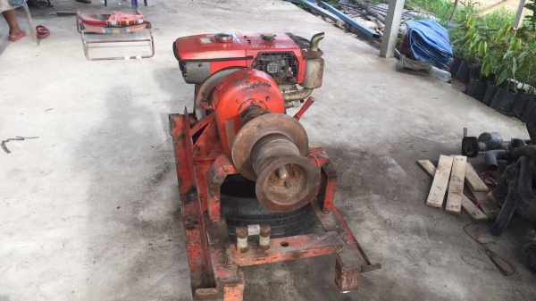 ขายกว้านพร้อมเครื่องยนต์คูโบต้า10แรง