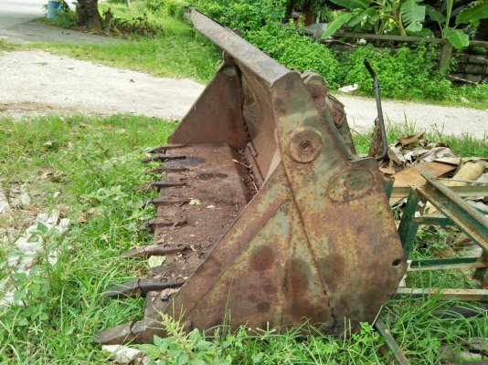 ขายด่วน บุ้งกี๋ รถตัก เพียง 25000 ขายด่วน บุ้งกี๋ รถตัก เพียง 25000