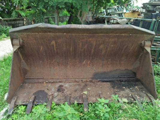 ขายด่วน บุ้งกี๋ รถตัก เพียง 25000