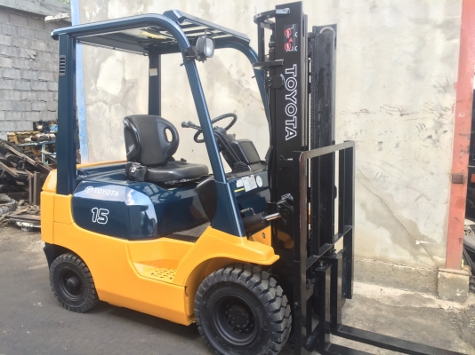 ขายด่วนน!! TOYOTA รุ่น 7 FG15 เสา 3 เมตร เกียร์ Auto