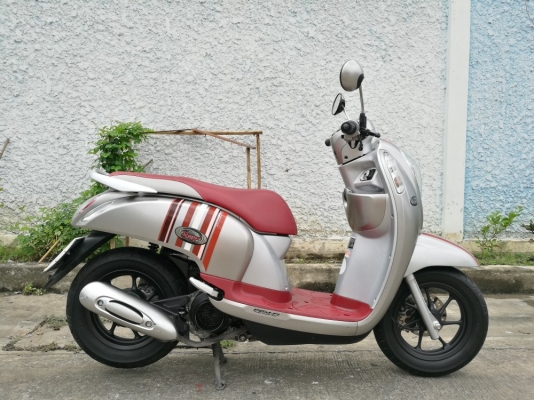 Scoopy s12 2558 วิ่ง3000โล รถบ้านมือเดียว Scoopy s12 2558 วิ่ง3000โล รถบ้านมือเดียว